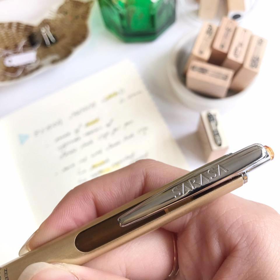 Zebra Sarasa Grand 0.4 mm Gel Ink Pen Review — The Pen Addict